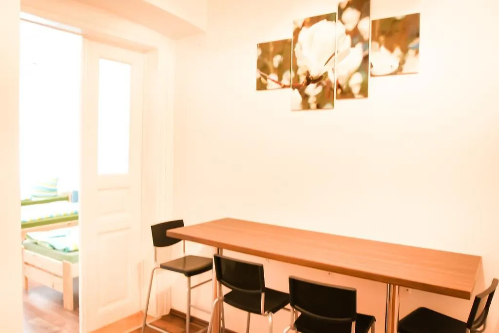 Vitkov Apartments Prague