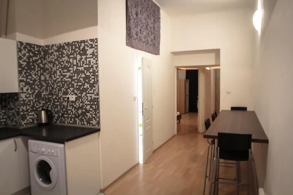 Vitkov Apartments Prague